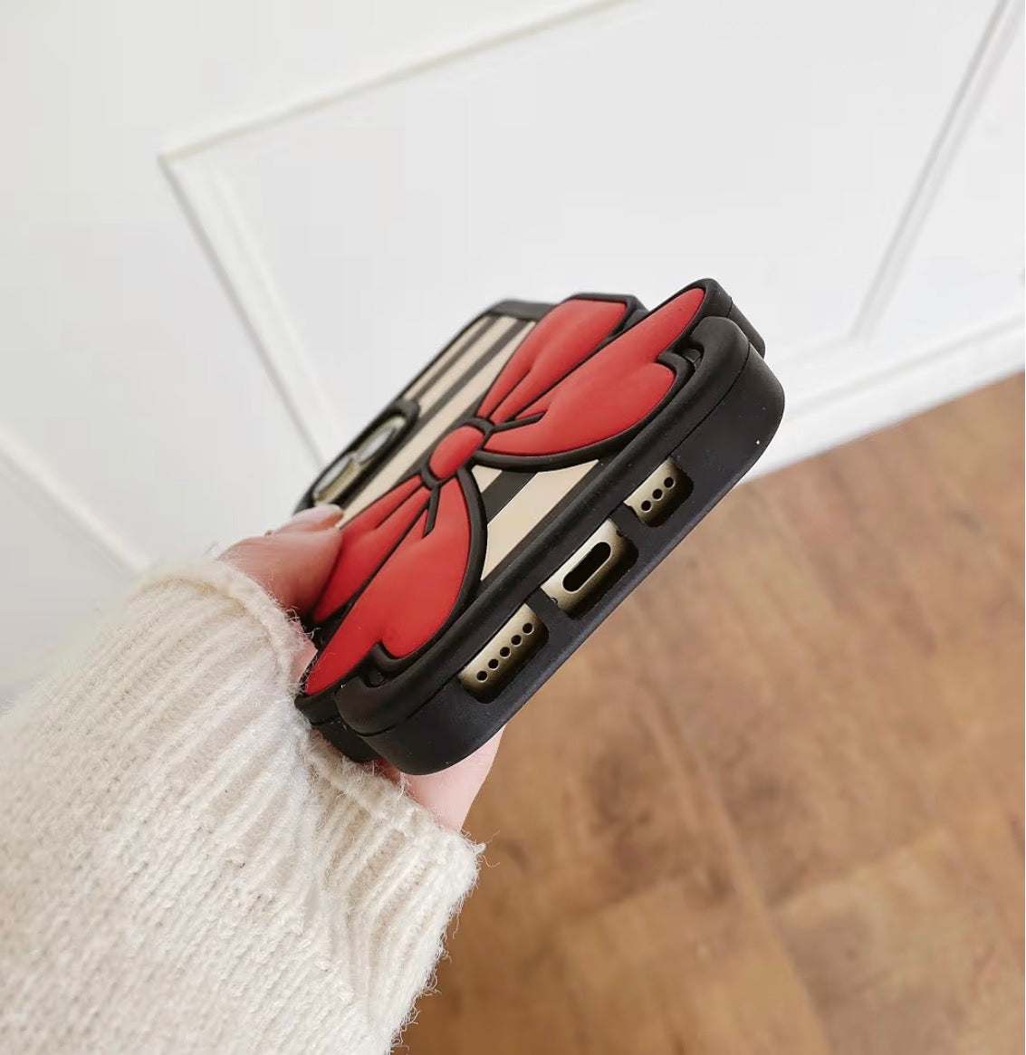 Red Ribbon Case