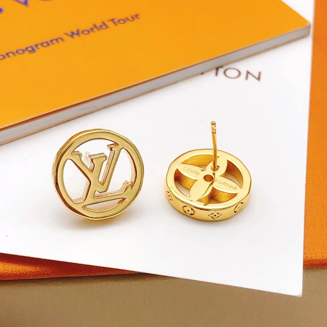 Motif Rich Girl Studs