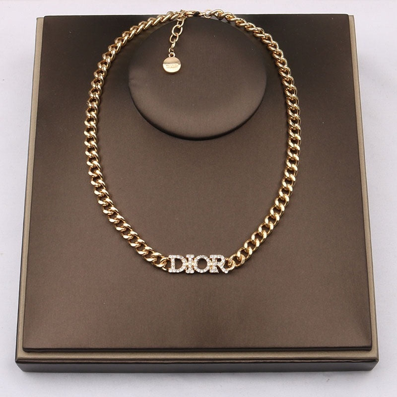 Adore Linx Set