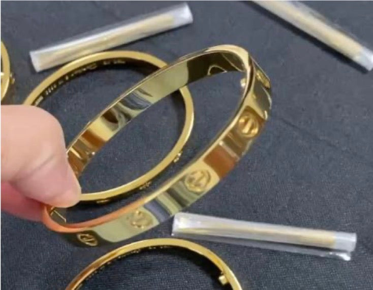 Classic Bangle