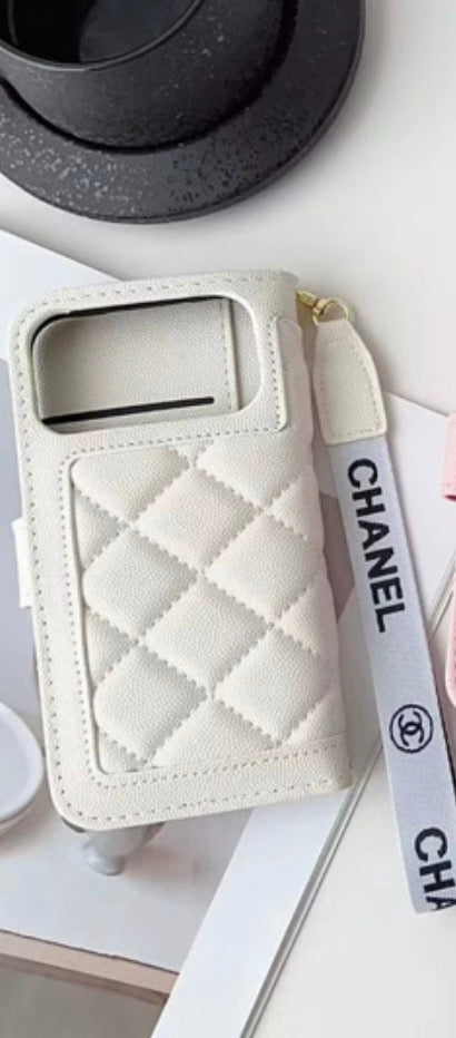 Take me to Paris Case