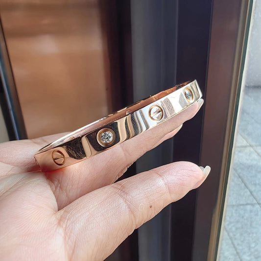 Amour Bangle w/ screwdriver