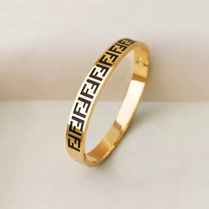 Fen Fact Bangle